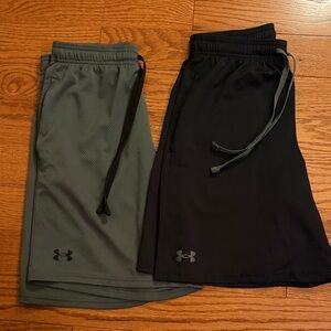 Under Armour Men’s Size M Athletic Mesh Shorts in Black and Gray LIKE NEW